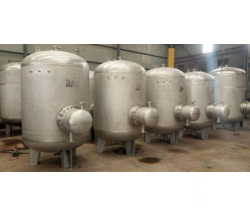 立式半容積式換熱器